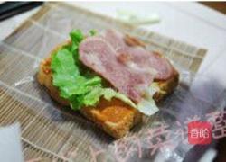 韩式培根三明治卷的做法图解3