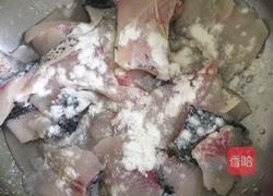 酸菜水煮鱼的做法图解1