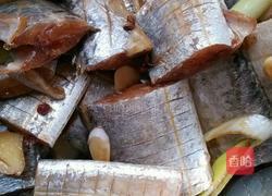 干煎带鱼的做法图解2