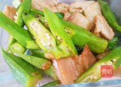 五花肉炒秋葵的做法图解2