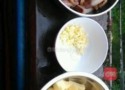 腊肉土豆糯米饭的做法图解1