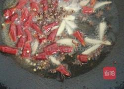 老干妈爆花蛤的做法图解4