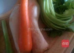 西芹杏鲍菇的做法图解1