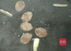 番茄鸡蛋紫菜汤的做法图解1