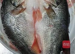 家常蒸鱼的做法图解1