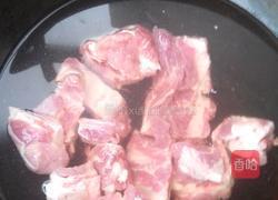 栗香排骨的做法图解1