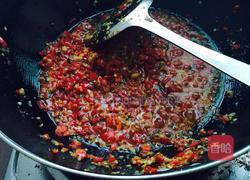 肉丁辣椒酱的做法图解1