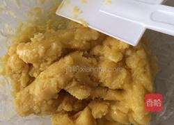 蛋黄花生酥的做法图解5