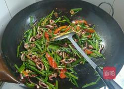 鱿鱼爆炒韭菜的做法图解6