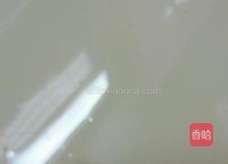 牛奶炖鸡蛋的做法图解3