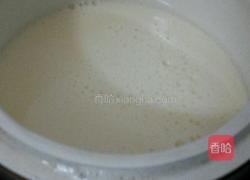 牛奶炖鸡蛋的做法图解4