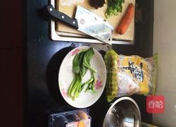 鸳鸯面片配鱿鱼汤的做法图解3