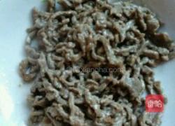 泡椒炒牛肉的做法图解4