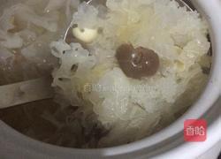 虞氏桂圆莲子银耳汤的做法图解3