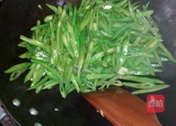 干煸芸豆丝的做法图解2