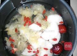 南瓜雪梨银耳羹的做法图解3