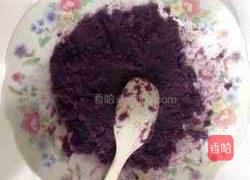 玫瑰花紫薯馒头的做法图解1