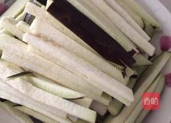 蚝油茄条的做法图解1