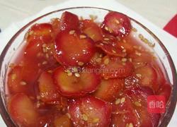 冰糖炒山楂的做法图解2