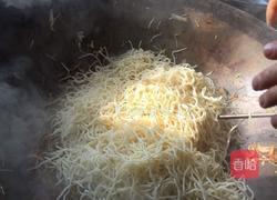 三鲜炒面的做法图解7