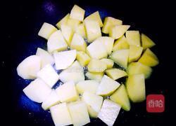 家常土豆烧排骨的做法图解3