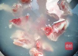 香菇排骨汤的做法图解1