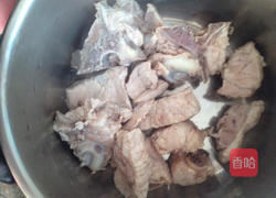 香菇排骨汤的做法图解2