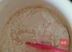 甜提干碎核桃香蕉马芬的做法图解5