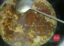 大白菜虾皮骨汤烩饼的做法图解3