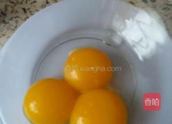 戚风纸杯蛋糕的做法图解1