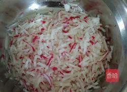 萝卜馅蒸饺的做法图解3