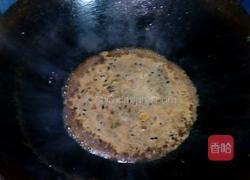 黄豆瓣焖鱼的做法图解3