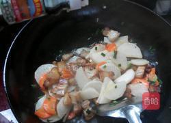 红白萝卜炒五花肉的做法图解6
