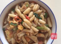 鸡蛋火腿炒猫耳朵的做法图解4