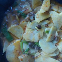 土豆炒牛肉的做法[图]