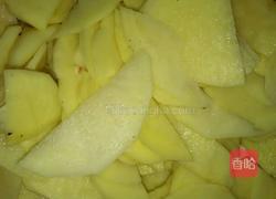 土豆炒牛肉的做法图解2