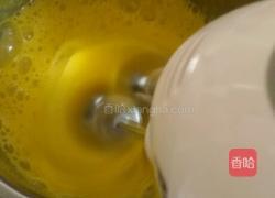 蛋黄小饼干的做法图解2