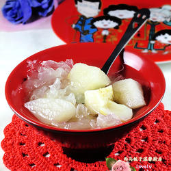 银耳荸荠雪梨羹的做法[图]