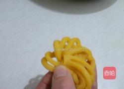 蛋黄菊花馓的做法图解11