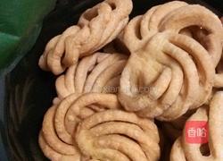 蛋黄菊花馓的做法图解16