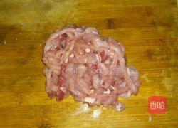 肉丝炒真姬菇的做法图解1