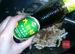 肉丝炒真姬菇的做法图解10