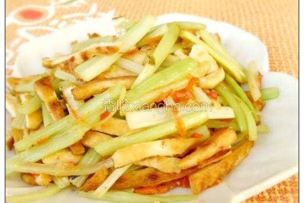 剁椒芹菜炒豆腐