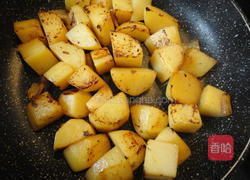 孜然豌豆羊肉煲的做法图解6