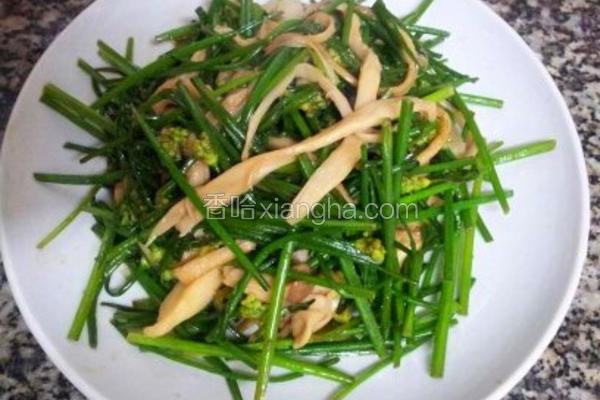 杏鲍菇炒韭菜花