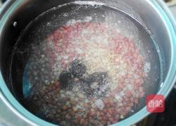 红豆薏米甜汤的做法图解3