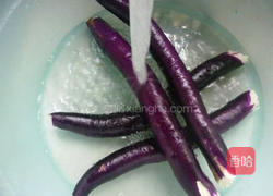 小油豆腐烧茄子的做法图解3