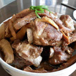 面筋焖排骨的做法[图]