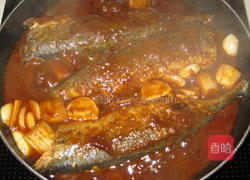 蒜蓉辣酱炖青鱼的做法图解9