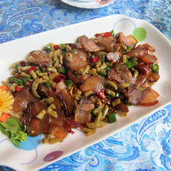 酸豆角炒猪脸皮肉的做法[图]